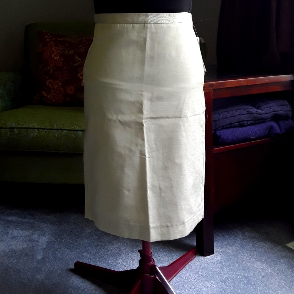 NWT Valentino Red pencil skirt